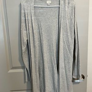 LONG GRAY CARDIGAN